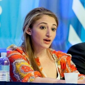 Fundraising Page: Becky Deaderick